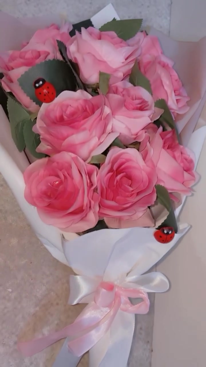 ✨ رجعنالكم حبايب بعد غياب ✨
ونفتح الحجز من جديد على الباقات الورد وتوزيعات:
🎂 أعياد الميلاد
💍 الأعراس
🕋 الحج والعمرة
🎁 الهدايا والمناسبات
بأجمل الترتيبات ولمسات مميزة 🤍

🚚 توصيل داخل الديوانية والمحافظات
📅 الحجز قبل 3 أيام لضمان التجهيز


**إذا كنت صاحب هذا الإعلان وتريد حذفه لأي سبب، رجاءا أرسل رسالة إلى الدعم الفني**