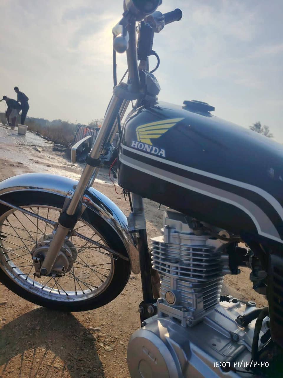 سلام عليكم 
دراجه للبيع.تعمير شاصي نامه شلامجه محرك نامه اصلي دراجه كايمه دخان ابيض..دراجه اوراق ترميز دراجه نضيفه خدميه سعر 400🔒 مكان العكيكه ابو سبع


**إذا كنت صاحب هذا الإعلان وتريد حذفه لأي سبب، رجاءا أرسل رسالة إلى الدعم الفني**