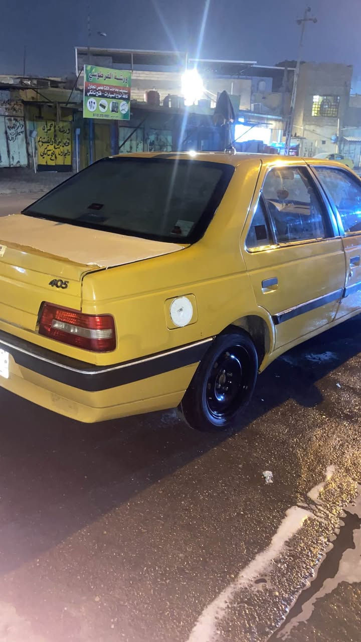 بيجو 405 موديل 2016 سنويه تنتهي  2029كير ومكينه خير من الله بدي بي بس طخه بل باب سعرها 35 وبيها مجال مكاني البصره ٥ ميل رقم الهاتف *********** Singapore
