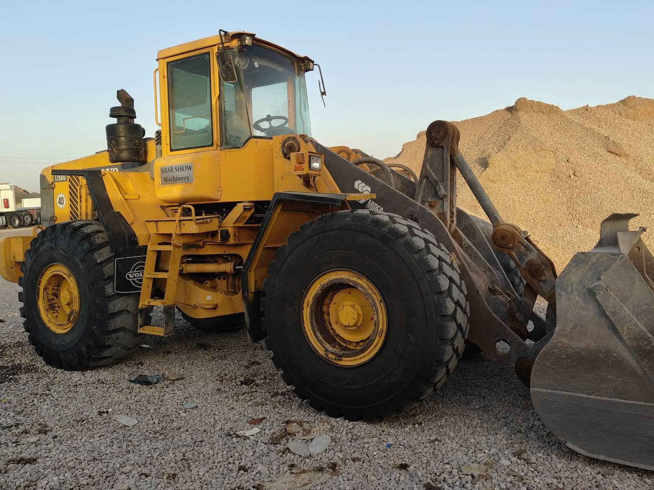 السلام عليكم شفل فالفو للبيع موديل 2001 رقم اربيل بسمي شرط التحويل للستفسار اتصل على هذا الرقم ***********
