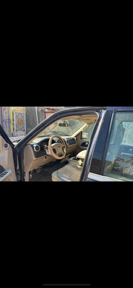 فورد اكسبشن 2007 رقم بغداد 
سياره محوره محرك وكير لكزز السياره بأسمي مكاني ذي قار شطره السعر 85وبيها مجال ***********
