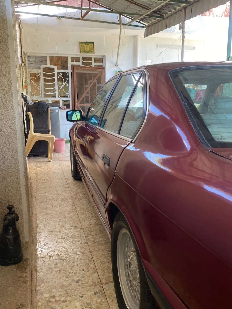 السلام عليكم 
BMW 525 i
موديل 1992 كير محرك كهربائيات كله كفاله 
السياره عليهه ادامه جديده لكل المكينه وفيت بم و باتري جديد 
ماناقصهه ايشي  جاهزه للاخير ( گير اوتوماتيك) 
غرفتهه نضيفه حداديه كله نظيف 

رقم بغداد الجديد هزه سنويه  جديده
باسمي باسمي تحويل ثاني يوم
58 وبيهه مجال للشراي 
مكاني بغداد الشعب مجاور محطة سما بغداد
***********
