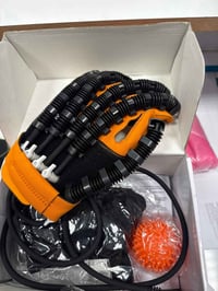 لأصحاب الجلطات القلبيه والدماغيه وضعف في اعصاب اليد يُستخدم هذا الجهاز...