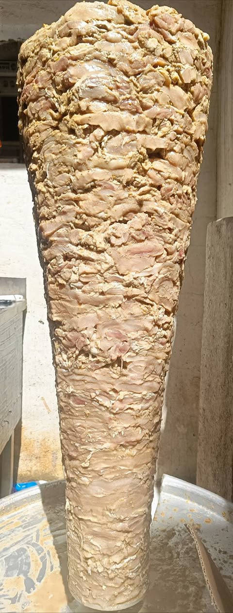 خلفة شاورما تجهيز درجة أولى متفرغ للعمل 
شد تشريح تخمير 
تجهيز مناسبات 
العنوان بغداد 
للتواصل واتساب : ***********
