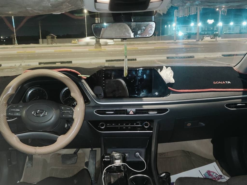 السلام عليكم
للبيع او المراوس
سوناتا موديل 2020 خليجي
ماشية : 96 Km حقيقي
المواصفات :
تحكم ستيرن جهتين 
شاشة اندرويد
كروز سرعة 
محرك 4 سلندر 2500
قطعتين تبريد 
اشاير بالمري 
لايت 3 عدسات بلادي مع تحكم ماطور صعود ونزول
كشنات جلد 
كير دكم 
حساسات خلفية وكامرا
ويل كب كروم 
مانع انزلاق 
دبل ايرباك 
ملاحظة: السياره خليجي جديدة وجاهزة 
فقط بيها بارد كلش بسيط بالباب الخلفي
( السيارة رقمها بغداد وب اسم ظابط  مطلوبة للمصرف استقاطع مباشر ب 2027 تصير حرة)
العنوان : كربلاء 
للتواصل ***********
