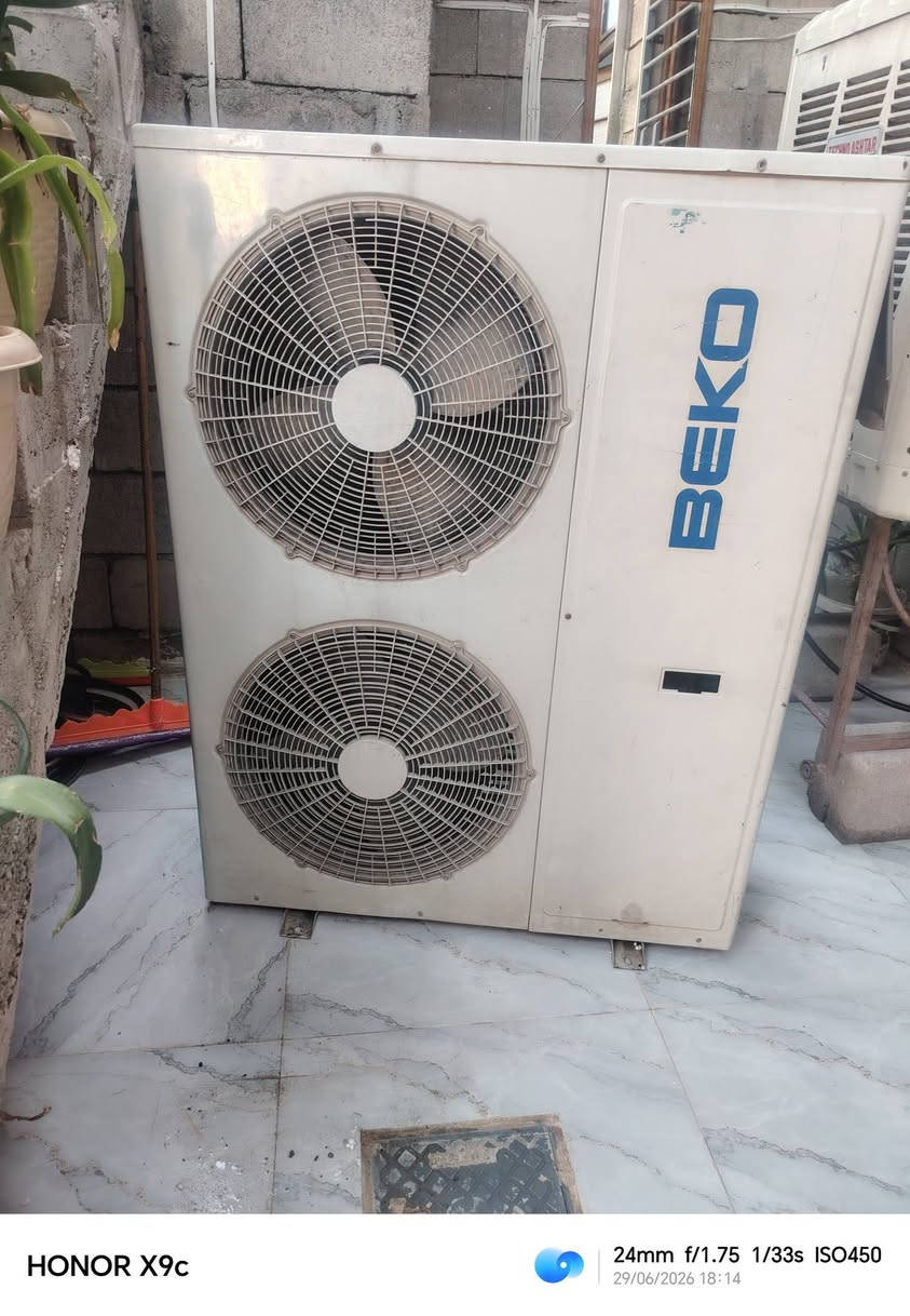 سبلت 4طن للبيع جاهز هو والواير والبواري والجوزات ااسعر 500 ♡***********
