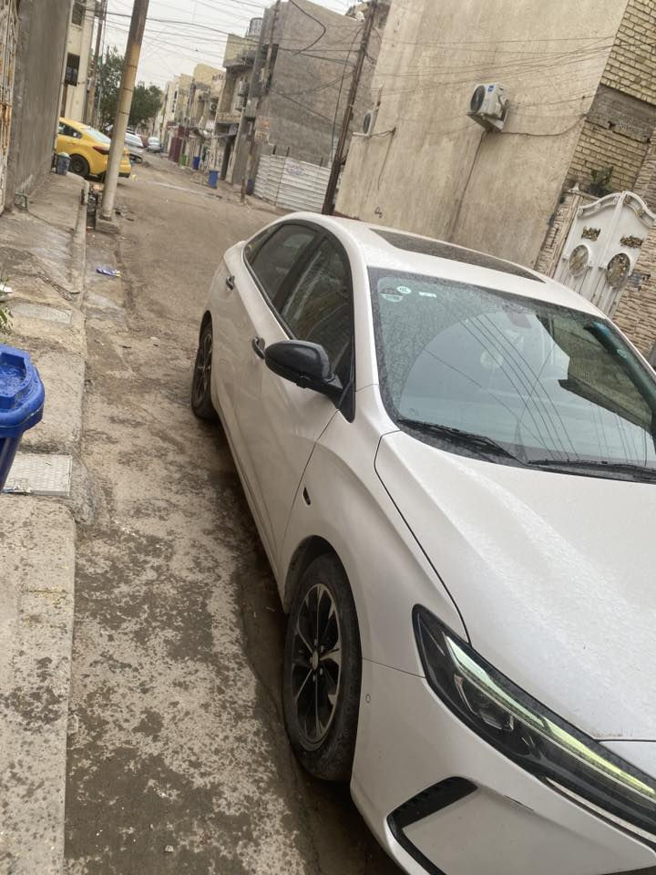 سلام عليكم سياره شوفر كافلير مديل 2024 محرك الف وخمسميه تيربو سياره خير من الله محرك وكير سياره نضربت عندي وهيه طابكه بلباب جاملغ وباب والباب الخلفي وبيه بارد بلباب مال سايق سياره ماشيه 31000 سياره رايده 120$
رقمي *********** متوفر بس واساب
