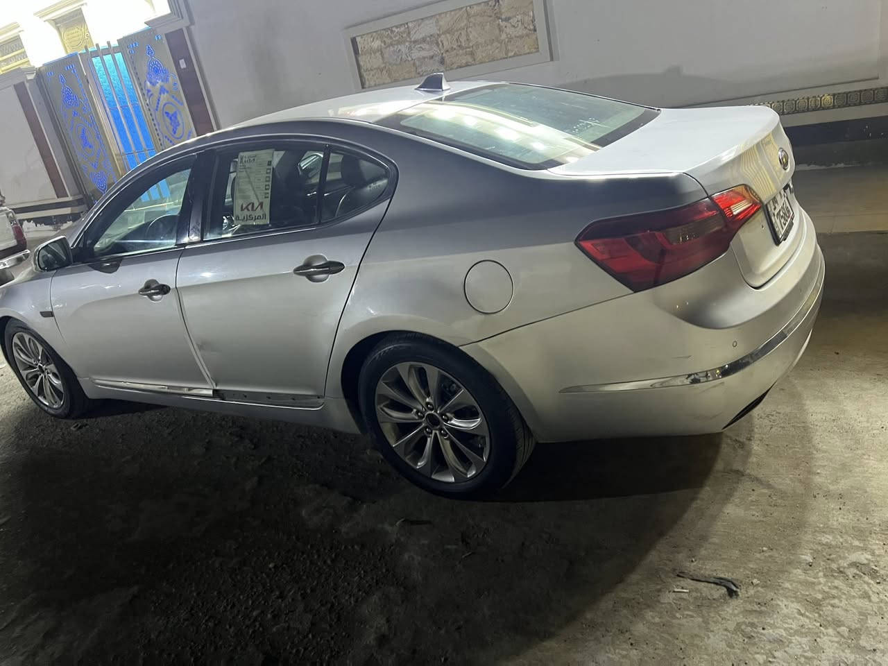 السلام عليكم سياره للبيع كي7 كيا كادنزا موديل 2011 وارد كوري مكفوله من الضربه والتبديل بيها رشة صبغ بلجاملغ الخلفي ولامامي والباقي كفاله سياره جاهزه من كل النواحي محرك كير حداده تبريد تخم تاير كله جديد ومكفول سنويه جديده مشروع وطني رقم انكليزي السعر 79 مكان السياره ميسان ابو رمانه الشراي يتصل ***********////***********
