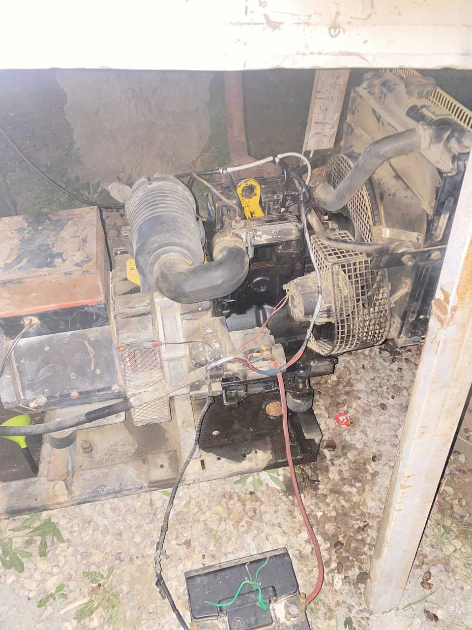 السلام عليكم مولد لستر بتر للبيع 2بستم 10.5 كيفي بي گازگيت  أتوا التشغيل السعر 11 ورقه قفللل 
العنوان بغداد ابو غريب  للاستفسار اتصل 

‭0777 670 4302‬
