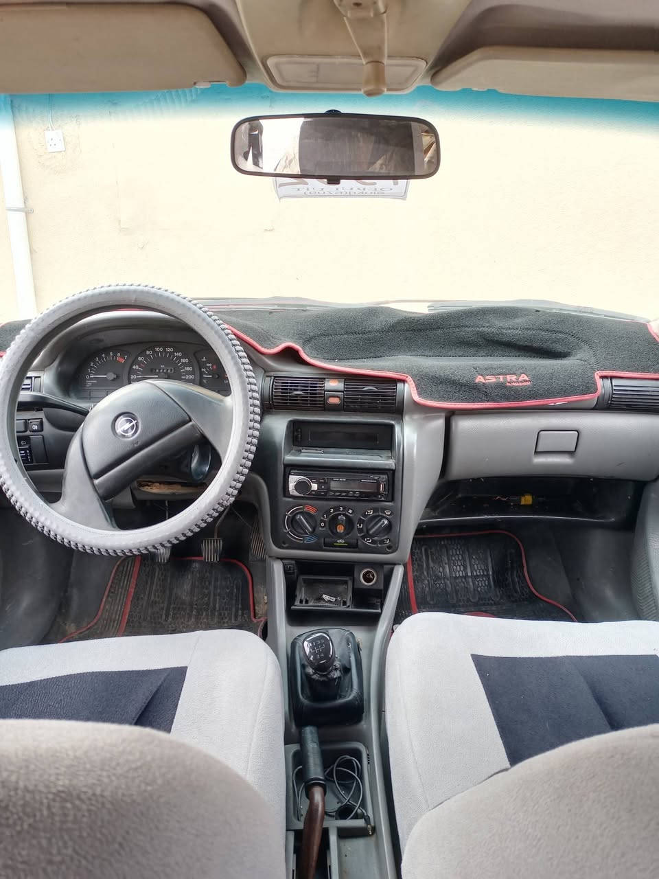 استرا موديل ٩٢رقم كركوك ألماني سنويه صاقطه محرك ١٦ كير محرك شرط صبغ عام جماليه السعر ٤٠ ومطلوبه ٣٥٠ ألف ينزل من حكها العنوان مخمور ***********
