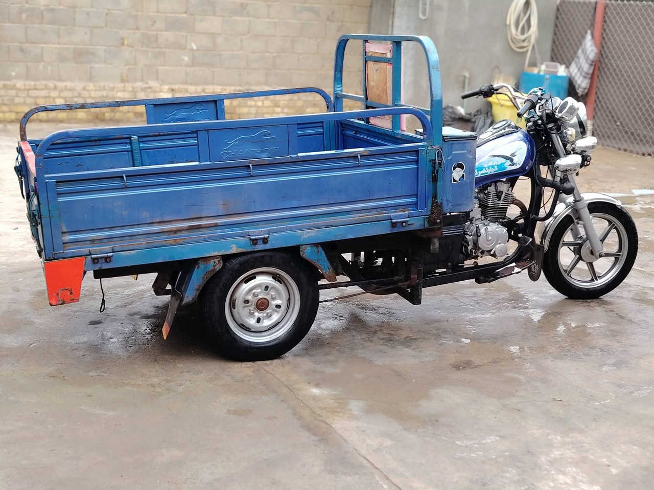 سلام عليكم ستوته للبيع موديل 2021 وراق اصولي ستوته مكفول من ركبه من شاصي بس المحرك مالته مفتوح خاص مارد عليك مكلف بنشر هذ راقم صاحب الستوته *********** المكان الديوانيه قضاء السدير راجان الي مو شراي لا خبرني واذ ماعجبيتك عكب المنشور السعر مالته ستوته مليون 600 وبيه مجال قليل
