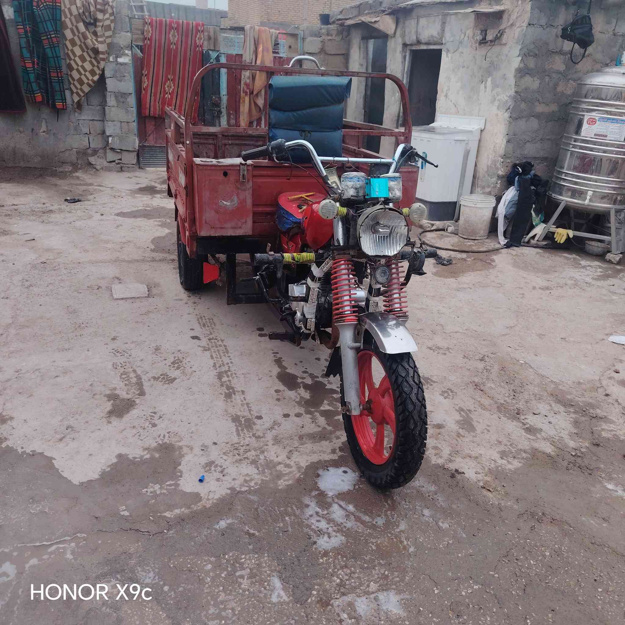 السلام عليكم ستوته 2014 للبيع محرك 25 كلك مقفوله سرقه وعشائر مكاني حله ابو غرق السعر 850 وبيها مجال***********
