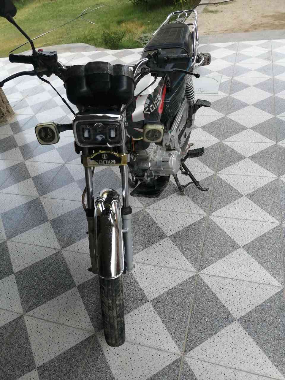 دراجة موديل 24 دراجة نظيفه خير من الله ناقصها شاشه اشاره فقط محرك 200 cc مكفول. السعر 625 وبيها مجال للشراي  للتواصل ***********
