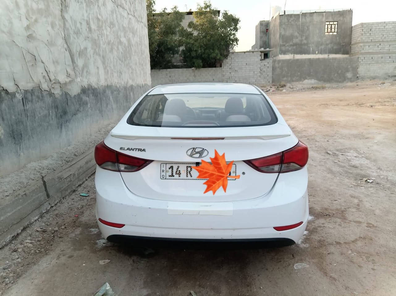 السلام عليكم  النترا موديل 2016 خليجي  رقم بصره الجديده محرك 1800 مامفتوح  ماشية  190  فتحه سقف  تحكم استيرن تبريد خلفي شاشه فول عدا البصمه مكفوله من الصبغ والضربه والتبديل فقط بارد بالقماره والدوسه 
السعر  123 وبيها مجال جد بسيط مكان السيارة شط العرب//  ***********
