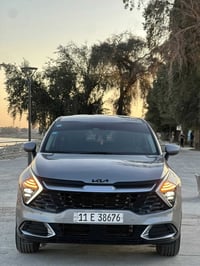 للبيع  سبورتج ٢٠٢٣ وارد امريكي  ماشية 32 حادث جاملغ وبنيد صبغ ٣ قطع  م...