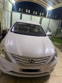 سوناتة للبيع 2011بسمي  بغداد رقم انكليزي مكينة 2400 دوش بيهة شخط مصبوغ...