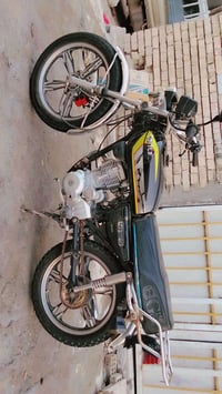 دراجه سيڤان للبيع أوراق كامله مكاني بغداد الغزاليه 07864199265