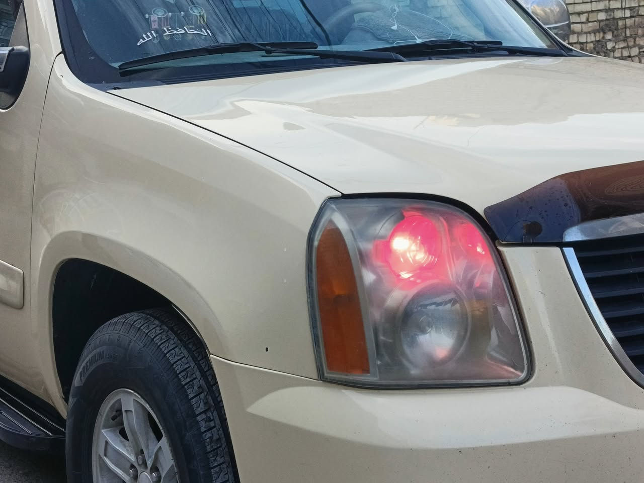 السلام عليكم جمسي يوكن ٢٠٠٩
رقم بغداد نكليزي بسمي 
ماشيه ٥٣٦ 
كفاله عامه 
كير مكينه أكسل صدر تورباين٧٧ كلها جديد
مكاني بغداد 
خطها بغداد موصل 
رقمي ***********
