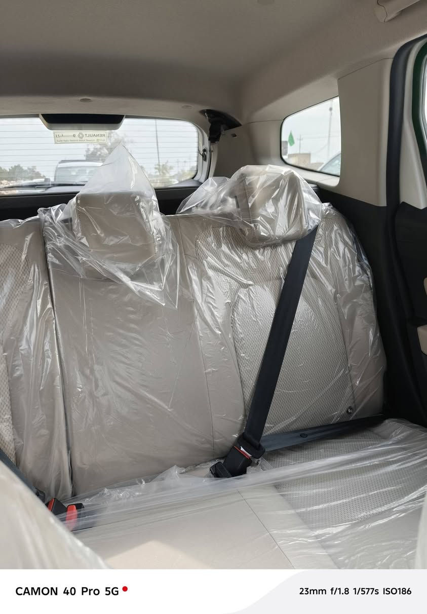 رينو داستر ٢٠٢٥ زيرو استلام شركة بتاريخ ٢٠٢٦/٣/١٢ ، اللون أبيض ، حرة غير محجوزة ، بدون لوحات ، المكان ديوانية ، السعر 160$ مع دفع نصف مبلغ الترقيم ،  التواصل على ***********
Duster (Renault)
داستر من شركة رينو الفرنسية 
ضمان گير ومكينة 3 سنوات 
مواصفات السيارة 👇 
محرك نيسان 1.6L 16V 115HP
الگير من شركة نيسان اليابانية AT6SPEED 
مصابيح ضباب 
مري كهرباء 
مانع انزلاق ABS 
مثبت سرعة 
بصمة تشغيل 
كامرة وحساسات خلفية 
شاشة لمس حجم 7 انج
