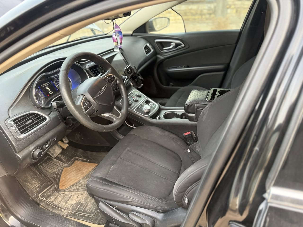 السلام عليكم موديل  2016 محرك 4 سلندر
قطعه واحده صبغ بنيد ،،وارد كندي كلين تايتل بجم كبس 

تخم تاير جديد حداديه اماميه جديده دجات محرك جدد

وبيها منظومة غاز 60 لتر تانكي حلقي تخبل  

بصمتين شركه بشرط حته مفتاحهن يفتح الباب كتلوكات شركه هم السياره حلوه كلش محرك جديد مال حديث قبق اسود 

تدفئه تبريد ثلج بشرط
عليها برمجة مراوح وفتح فصله الحماوه بعز الصيف متعبر ال95 

رقم نجف دولي تحويل ثاني يوم سنويه لغايه 2030

السعر 112 وبيها مجال عنواني بابل 

***********
*********** واتساب
