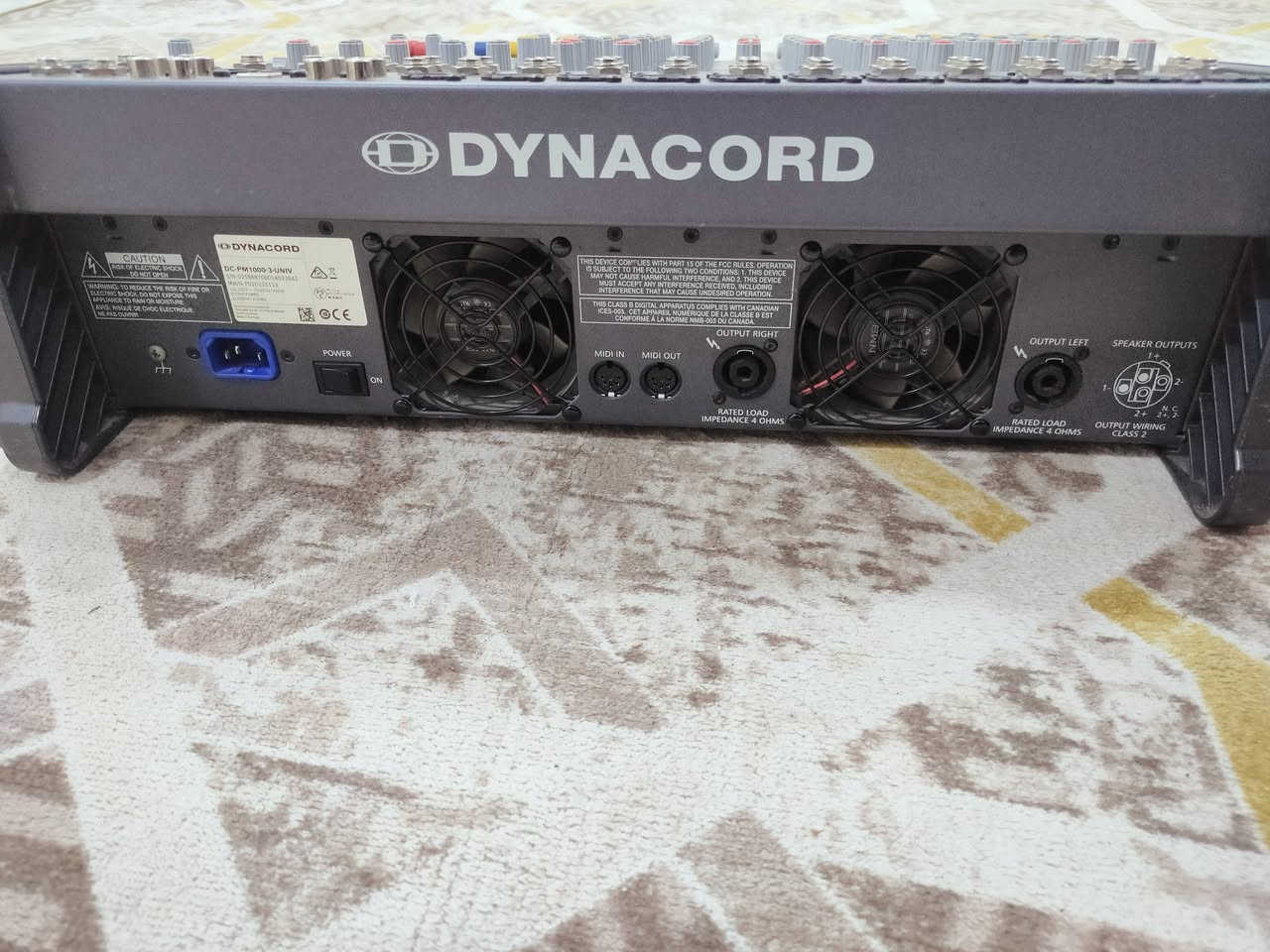 السلام عليكم دينكورد بور اصلي اخو الجديد للبيع علق ودخلك خاص
***********
