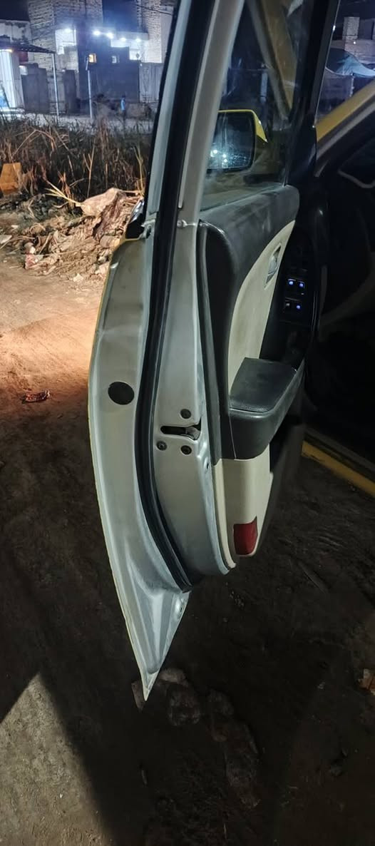 النترا 2009 /1600خليجي
بيه ضربه وحده فقط رقم انكليزي مداور ثاني يوم شرط 
تخم تاير جدد محرك وكير كفالة دكشن عالي  /ديوانية / 
سعر 88بيه مجال اتصال فقط /***********
