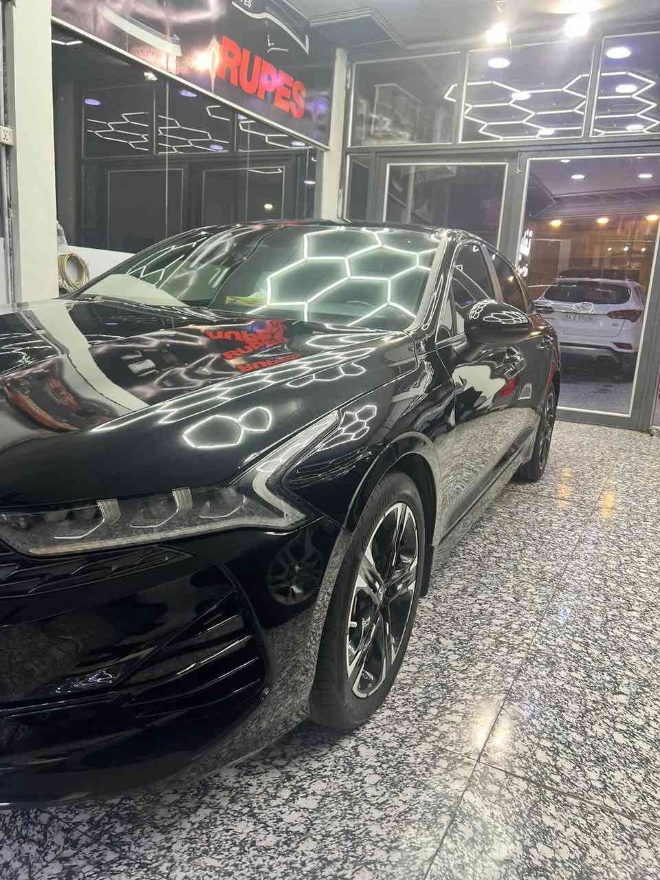 كي فايف موديل 2023 / وارد امريكي مدكر امامي نفسه مصلح وبنيد ولباقي كفاله عامه فول عده لفتحه مكينه 1600 / تيربو حره فحص موقت تسجل جميع المحافظات ماشية 36 / السعر 155/ رقم الهاتف ( *********** البصرة, العراق
