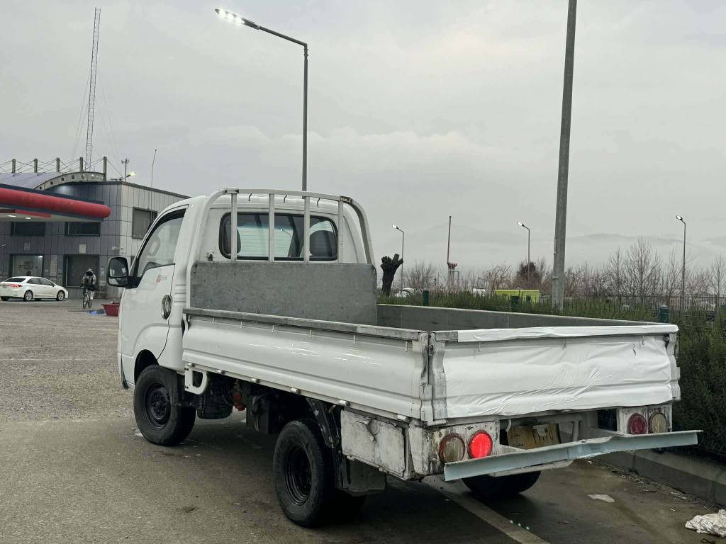 کیا 2700 بۆ فرۆشتن  2003 ئاڕمی ئەسڵی دهوکە بەشەرت ... 6 تایە تازە بو بەستراوە مەکینە و گیرو هەموو گیانی بەشەرت فەحس تبرید گەرمی  بەس سایەقیکی کەمە ... 70 گەلاو معامەلە ....بۆ پەیوەندی *********** هی من نیە جوابی کۆمین تو مەسجم نیە ببورن السليمانية, العراق
