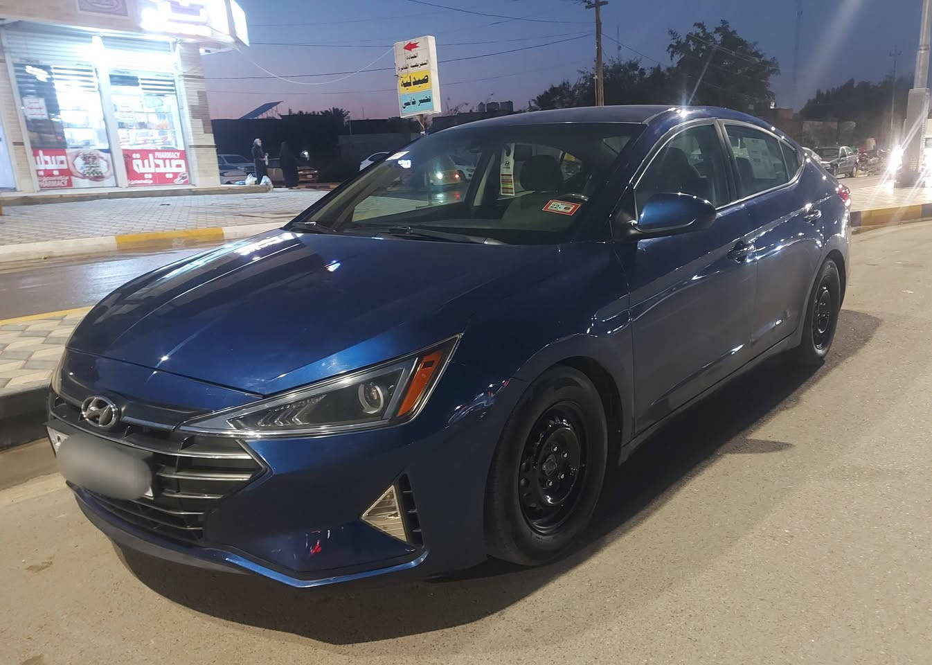 السلام عليكم إخوتي الأعزاء 
للبيع هونداي النترا موديل ٢٠٢٠ وارد أمريكي رقم بغداد هزة ورقم الدولي الجديد السيارة بيها صبغ قطع بدون دواخل اثر شخوط السيارة نصبتها كلش حلوة السونار مرفق مع الصور السعر ١١٧ ورقة مكانها بعقوبة للإستفسار ***********
