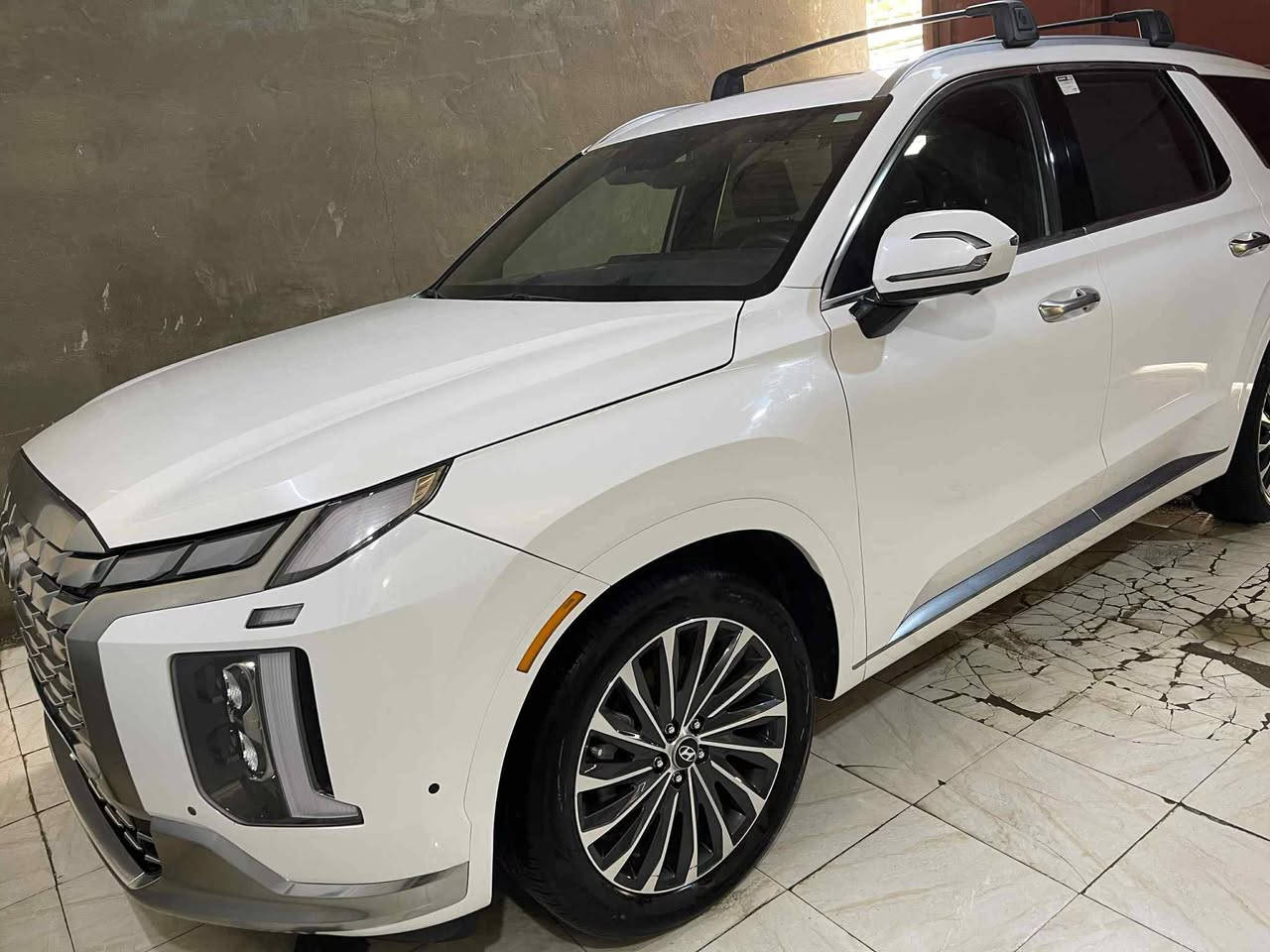 سلام عليكم البيع بلسايد كلكرافي دخول جديد رقم بغداد موديل 2023 داخل اسود سعر 300وبيه مجال مكانه حله الرقم *********** مكلف بنشر
