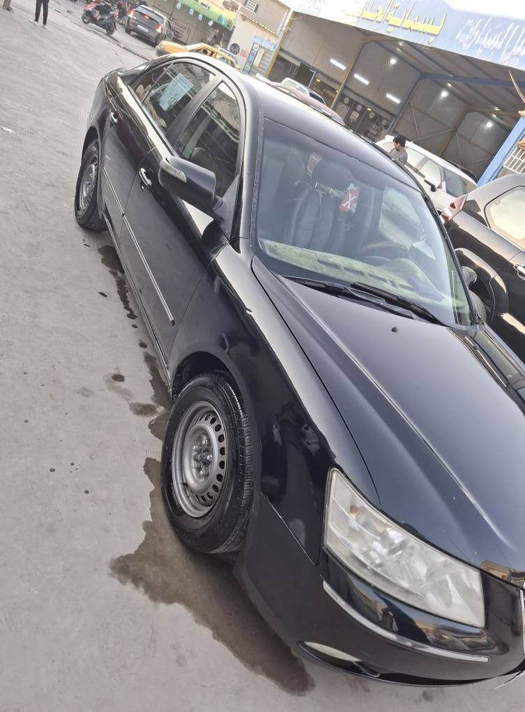 السلام عليكم سوناته 2011 بانزين كصه جنطه فول عده الفتحه السياره حلوه جديده العنوان بغداد بسمايه علمن السياره ماناقصه برغي جاهسه مال جني متعوب عليه الهاتف *********** السعر 44 ورقه
