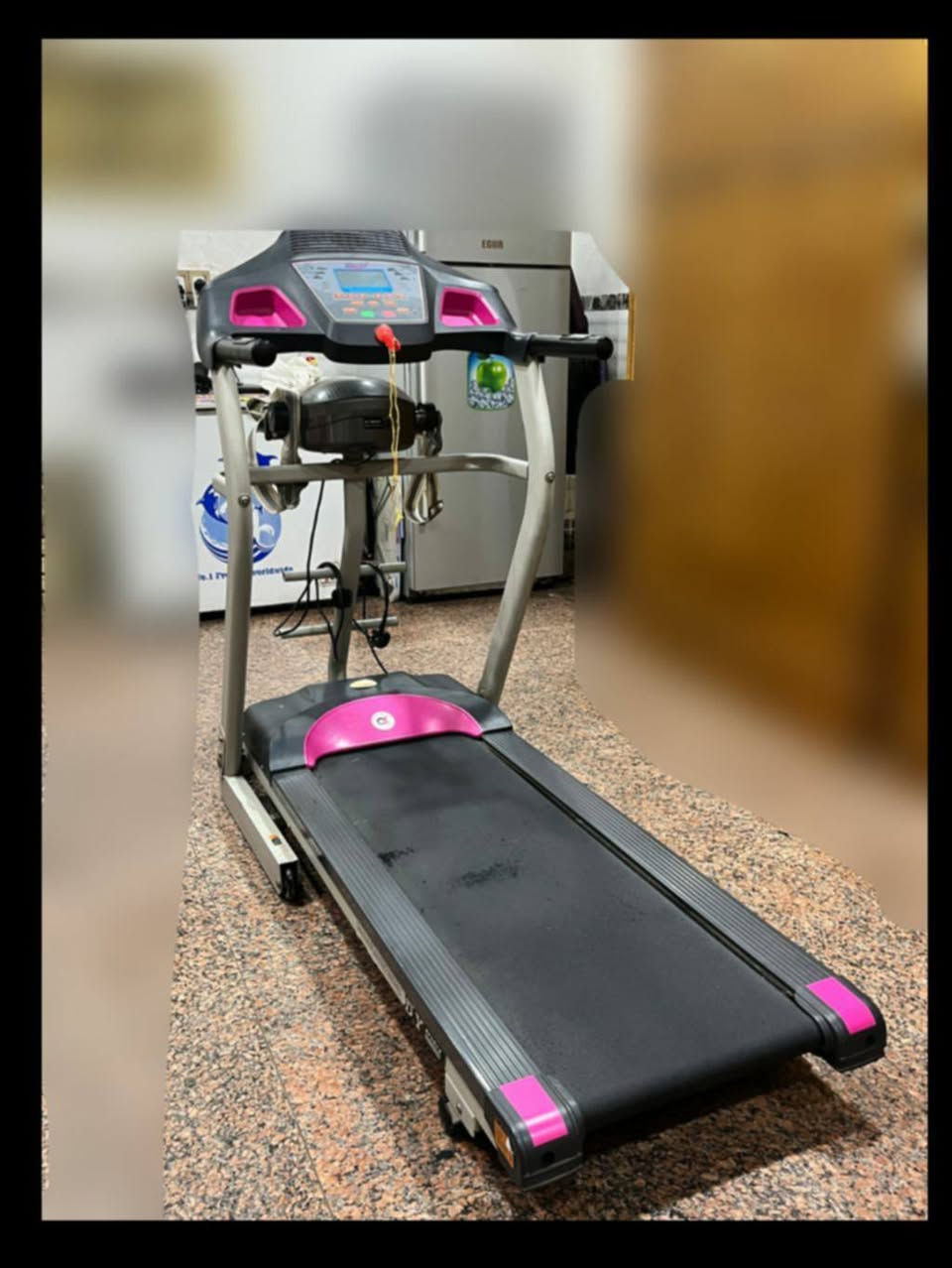 لبيع جهاز جري  يتحمل وزن 150 كيلو 
نظيف جدا 
العنوان كربلاء حي المجتى 
***********
@إشارة
