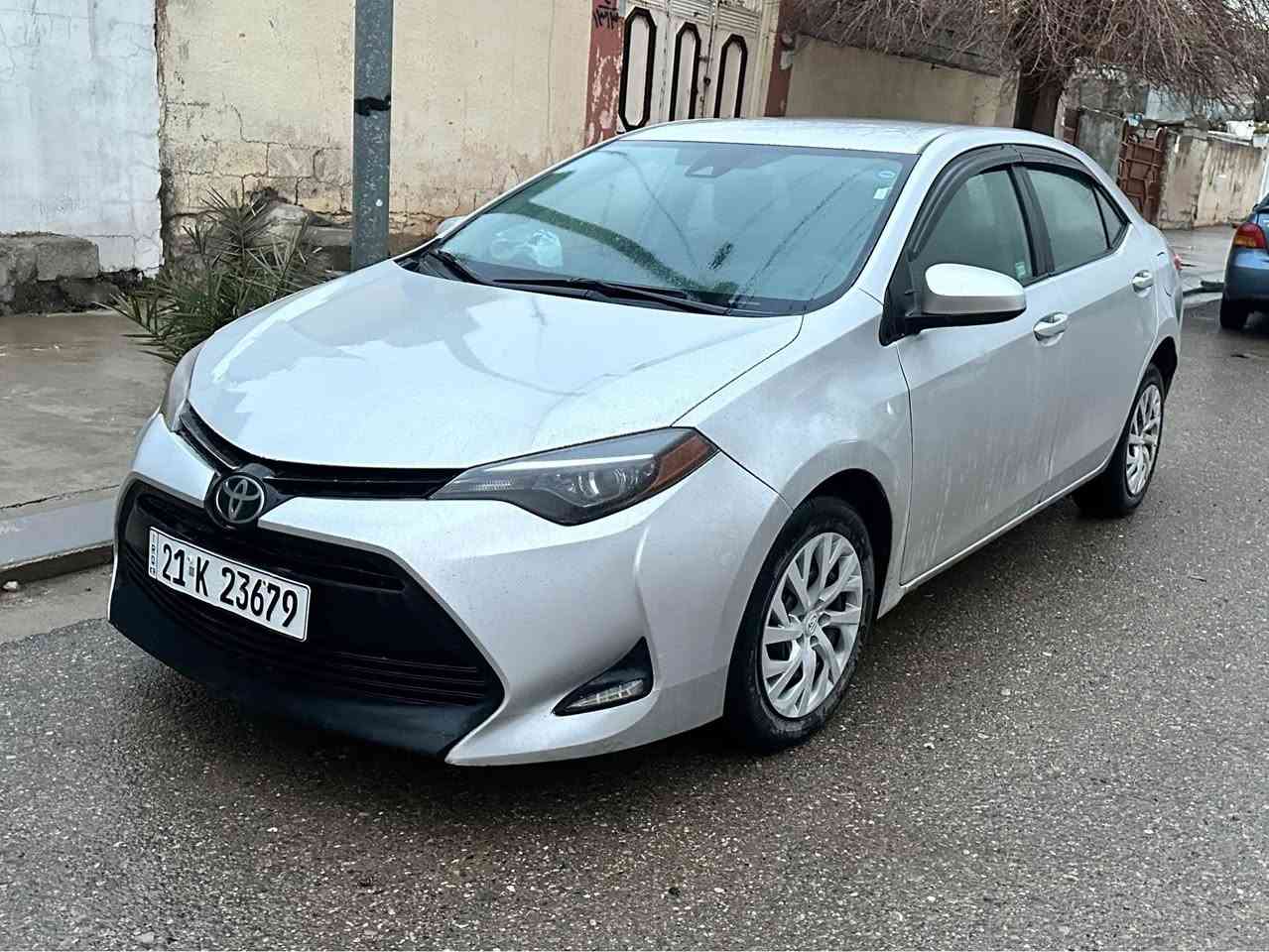 تویوتا کرولا ٢٠١٧ کلین بی سبوغ سەنەوی بەناو خومانەوەیە کوبون بەنزینی هەیە رەسمی سونریم داناوە پیش و پشتی کەبسە  سعری ١٤٠ گەڵا 
***********
کورک *********** شمشمل, السليمانية
