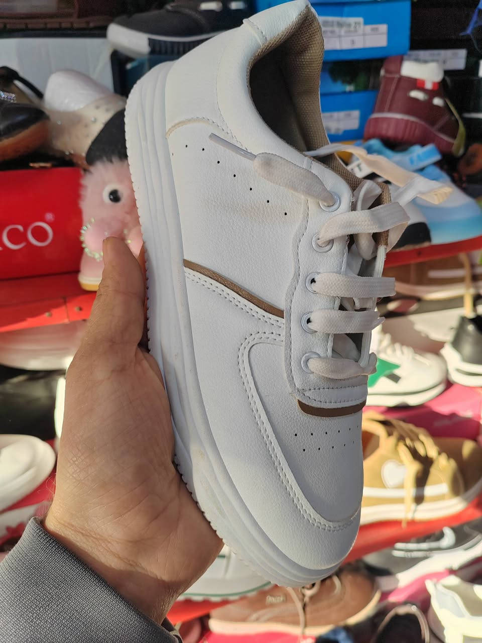 تخفيضات من أحذية و حقائب السلطانة
قياس 37.  38.  39.  40.  41.   42
السعر.     8000
محل السلطانة. التحرير.  الفلكه الأخيرة
مجاور معرض كرم لمنزلية و المفروشات
مقابل مجمع ديمة


**إذا كنت صاحب هذا الإعلان وتريد حذفه لأي سبب، رجاءا أرسل رسالة إلى الدعم الفني**