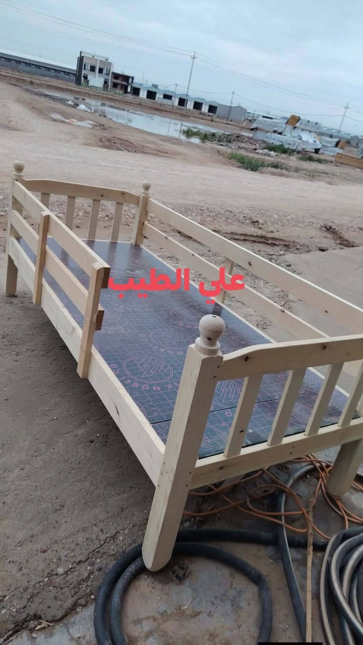 مرحبا اعزائي الكرام سرير  نفرين شغل ثقيل انج ونص وتنفيذ حسب طلب الزبون للاستفسار ***********
