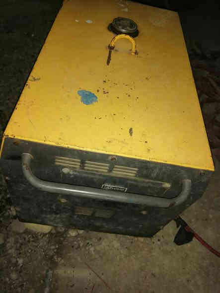 سلام عليكم مولده للبيع كاز للبيع20   انبير صافي . نص نكره تشتغل جاهزه سعر 300 بيه مجال للشراي مكاني نجف شارع المدينه هاذ رقم تليفوني ***********
