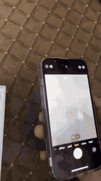 السلام عليكم جهاز ١٣عادي ازرق كارتون ويا جهاز مفتوح تخطي تره وشاشه بيهه نقطه كدامك ضهر متفلس ابيع كوم حديد لحد يكلي شبيي مابي كوم  حيديد يفقدك تعال اخله ميفيدك عوفه رقمي  *********** واتساب فقط 175 وبي مجال شراي بس مكاني بغداد المنصور
