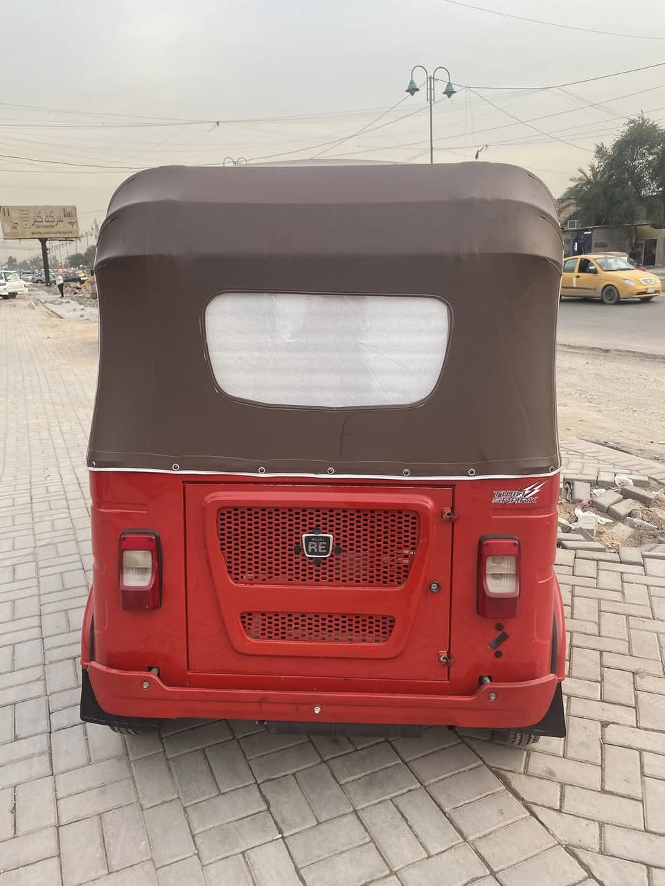 سلام عليكم تكتك للبيع موديل 23 مضلع مكفولة من ضربة صبغ مرقم شراي يتصل ***********
