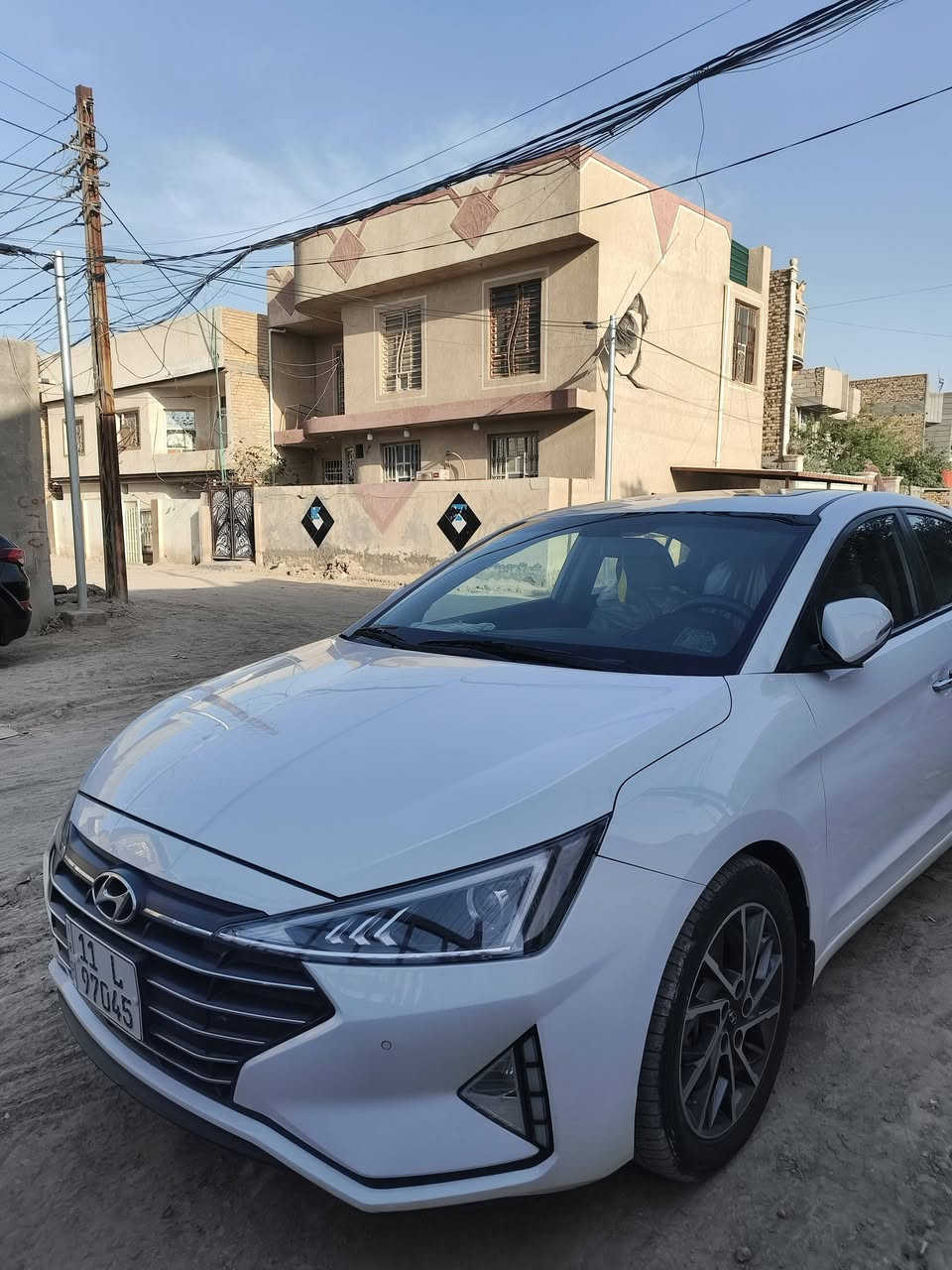 السلام عليكم النتره ٢٠٢٠ مكفولة كفالة عام فول من عدم البصمه سيارة بسمي رقم بغداد الدولية مغلف قماره وبنيد ببي إف  مكان السيارة بابل شارع ٨٠ السعره ١٦٦ وبيه مجال الطيبين ***********
