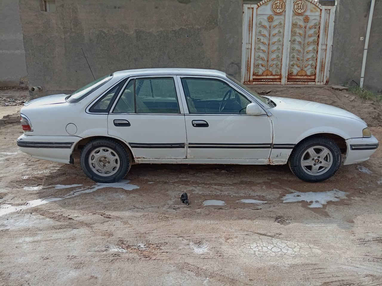 سلام عليكم دايو برنس موديل 1995 للبيع محرك كير اوتوماتيك اكسن تخم تاير كهربئيات كلها شرط تحويل مباشر رقم نجف  بيها خياس بلبراكيت  جيهت العبري السعر 20ورقه وبيها مجال او مراوس بسمند ***********
