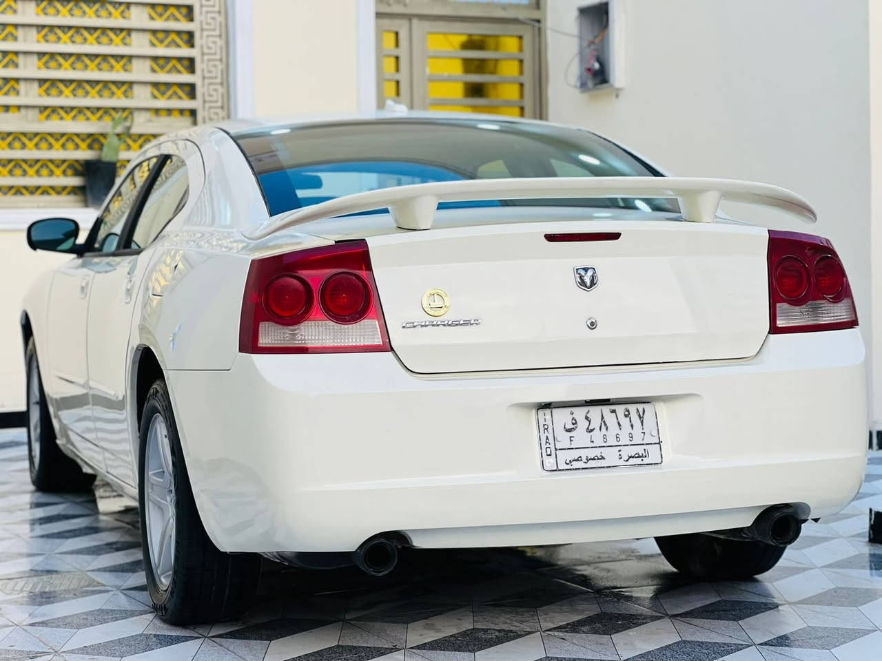 السلام عليكم للبيع جارجر موديل 2008 رقم بصره سنويه مجدده 2029 مكفوله من الكصه والنقل الجثه والضربه القويه مكينه وكير جدد 3500 حداده طخم تاير ويلكب جدد تبريد شغال سياره جاهزه كلش السعر ٧٨ ورقه 🔒 الاستفسار الرقم *********** مكان السياره البصره تقاطع مصفئ نفط
