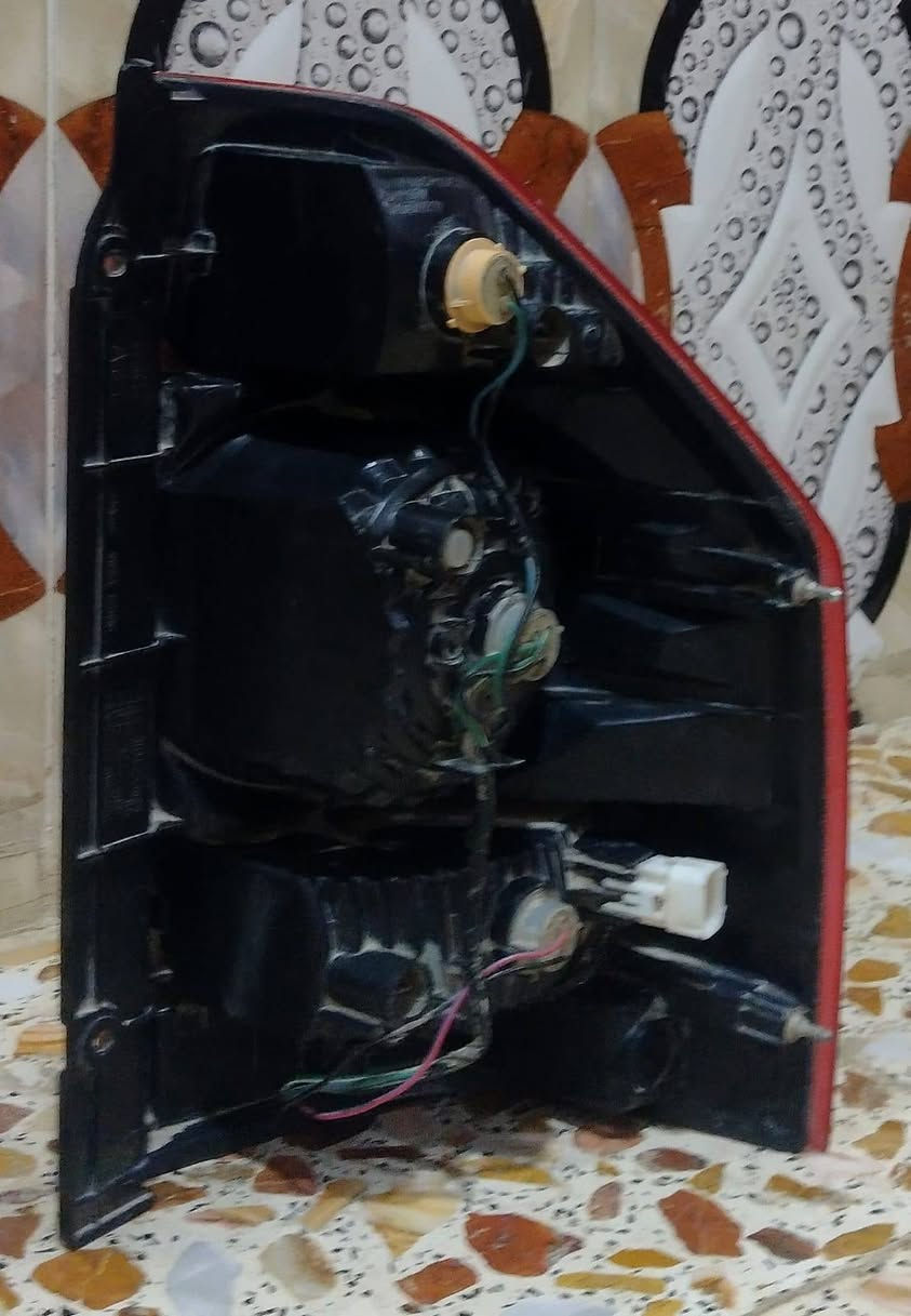 السلام عليكم 

مرايات سايبا اخو الجديد وبكلايت باجيرو نظيف بس بي فطر شويه ولايت مال سياره مازدا قيم وأخذ الرقم *********** فقط واتساب مكاني نجف
