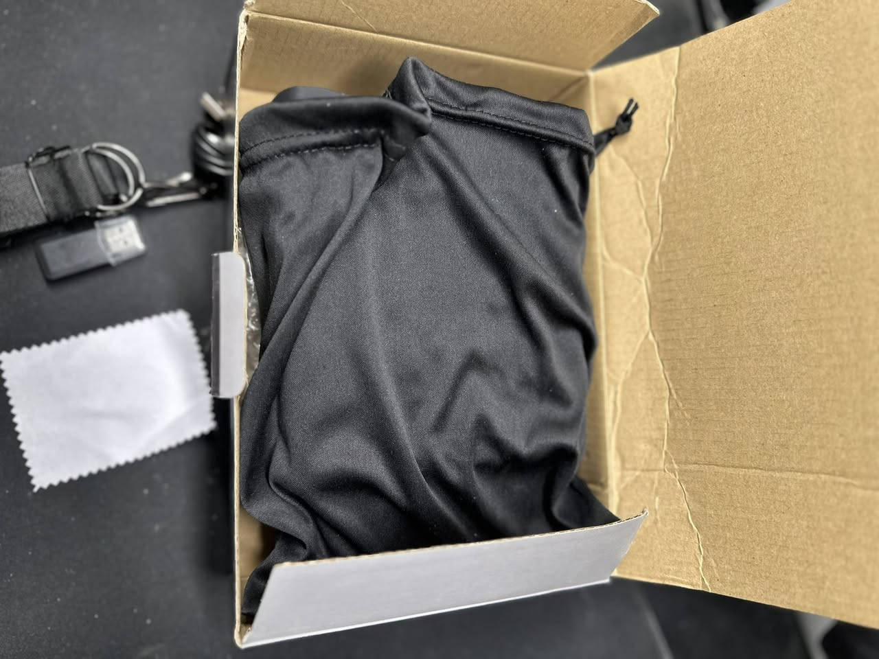 ناضور نايت فجن 

مواصفات بالصور كدامكم 

الدقة QHD 2.5K

ليلي نهاري 

يسجل فيديو 

ياخذ رام 256 أقصى شي 
بس ما وياه رام 

السعر 50 الف


**إذا كنت صاحب هذا الإعلان وتريد حذفه لأي سبب، رجاءا أرسل رسالة إلى الدعم الفني**