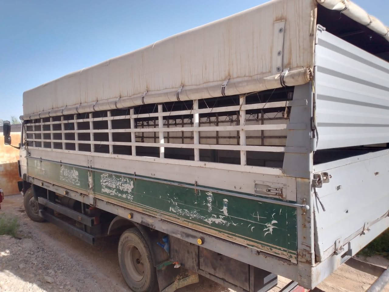 بدي طول 6250عرض250سعر10$
***********
