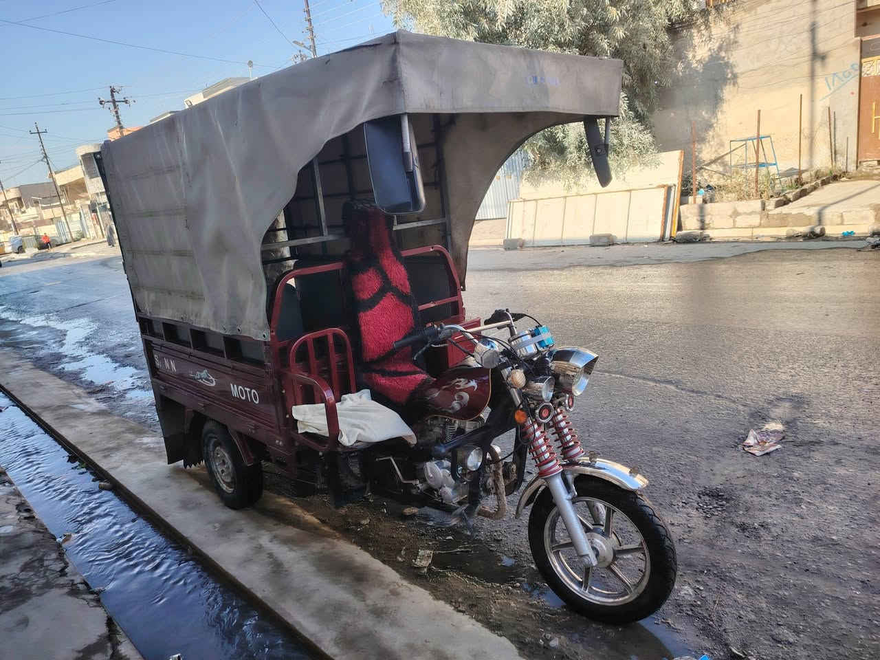 للبيع موديل 25 المحرك 23  شرط كو شي شغال تفاصيل على رقم الهاتف *********** اسيا ***********
