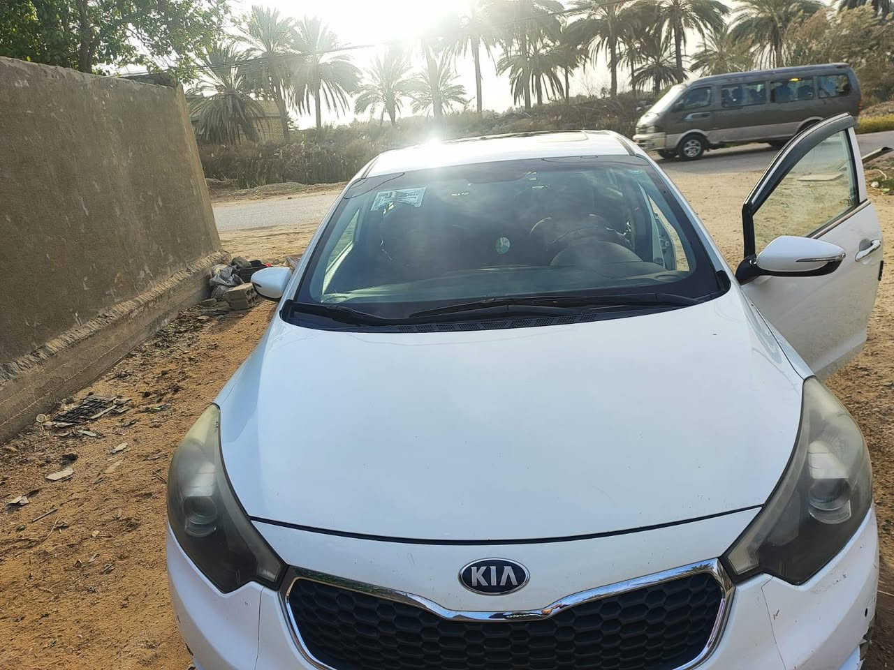 السلام عليكم سيراتو 2014خليجي فول مواصفات عده البصمه   السونار مرفق بالصور رقم اربيل السعر 113وبيه مجال مكان السياره حله كفل  للاستفسار ***********
