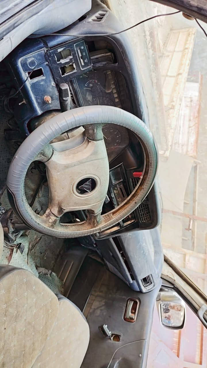 سلام عليكم فتون 2010 رقم بغداد مميز
مصبوغه جماليه سياره جديده كبل للشارع تخم تاير مكينه وكير خير من الله سياره احلا من صور وصدر جديد ومصفره هيئه ومرور تحويل ثاني ويوم 
السعر 60 
الرقم: ***********
الرقم :***********
