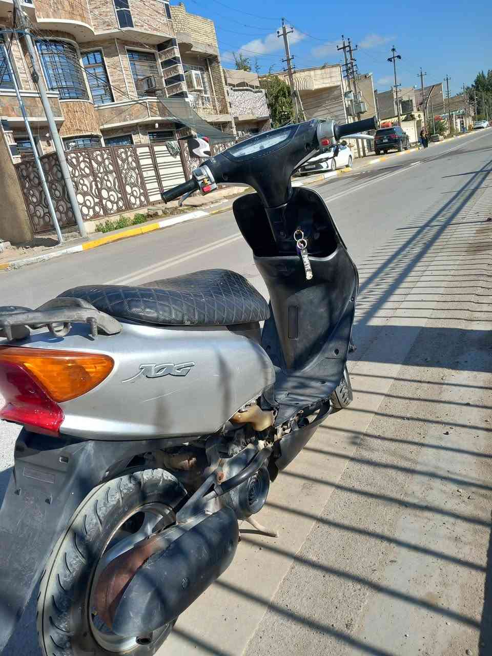 السلام عليكم دراجه (عصفوريه_60) للبيع 
هندر واحد تشتغل السعر (225)
(لايت عالي ناصي_اشاير اربعتهن_هورن_بك لايت)
قفل اكسل دراجه كبل للشارع مناقصها شي 
المكان(بغداد_الزعفرانية) (***********)بي واتساب
