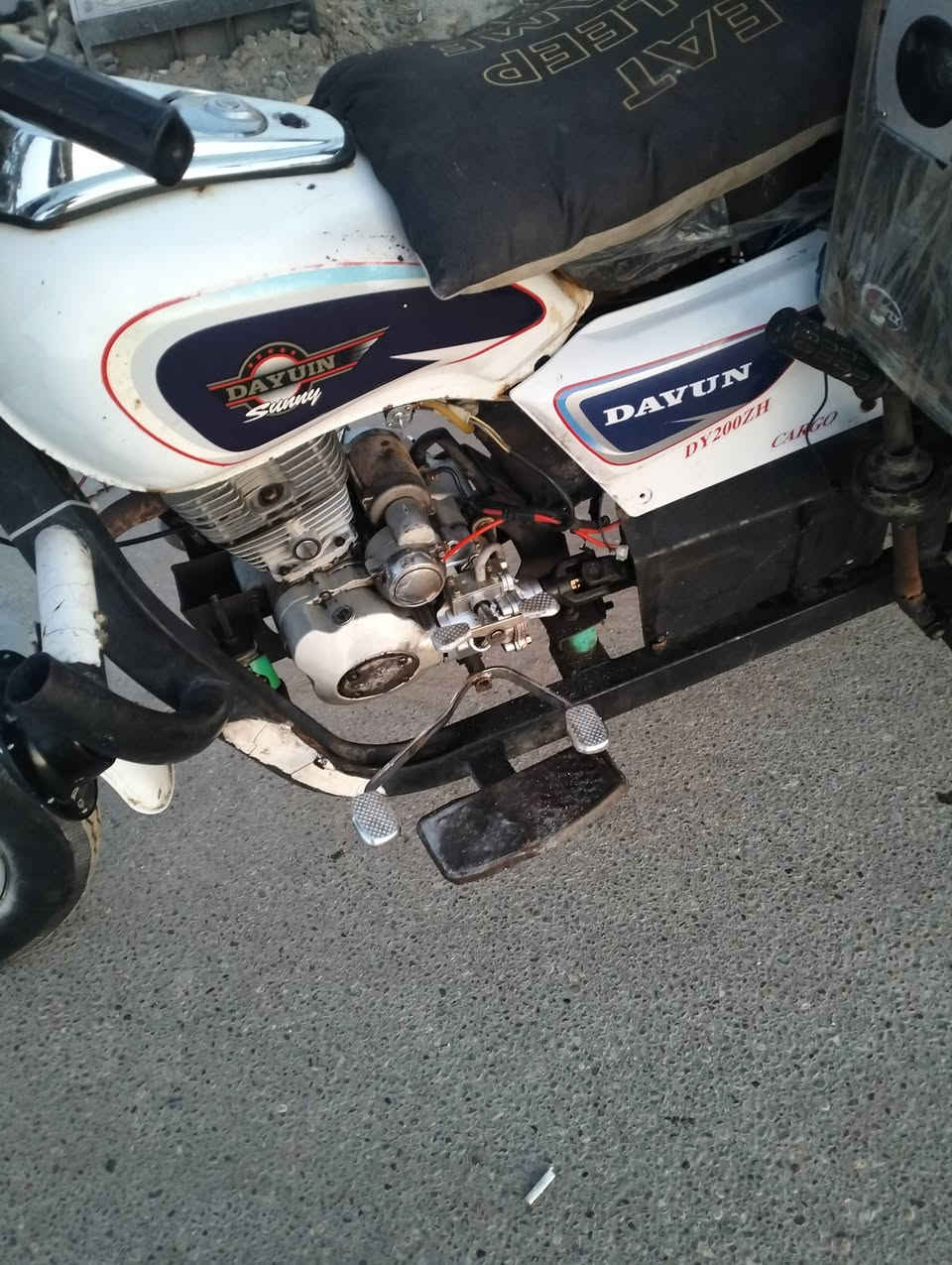 سلام عليكم ستوته لبيع موديل 13نضيفه كهرباءياته شقاله وراق كامله من لوكيل مدوره نضافه مثل لبصوره سعر واحد 600وبيه مجال مكاني ناصريه حي لفداء شارع ابو لبنان سفسار عله رقم ***********
