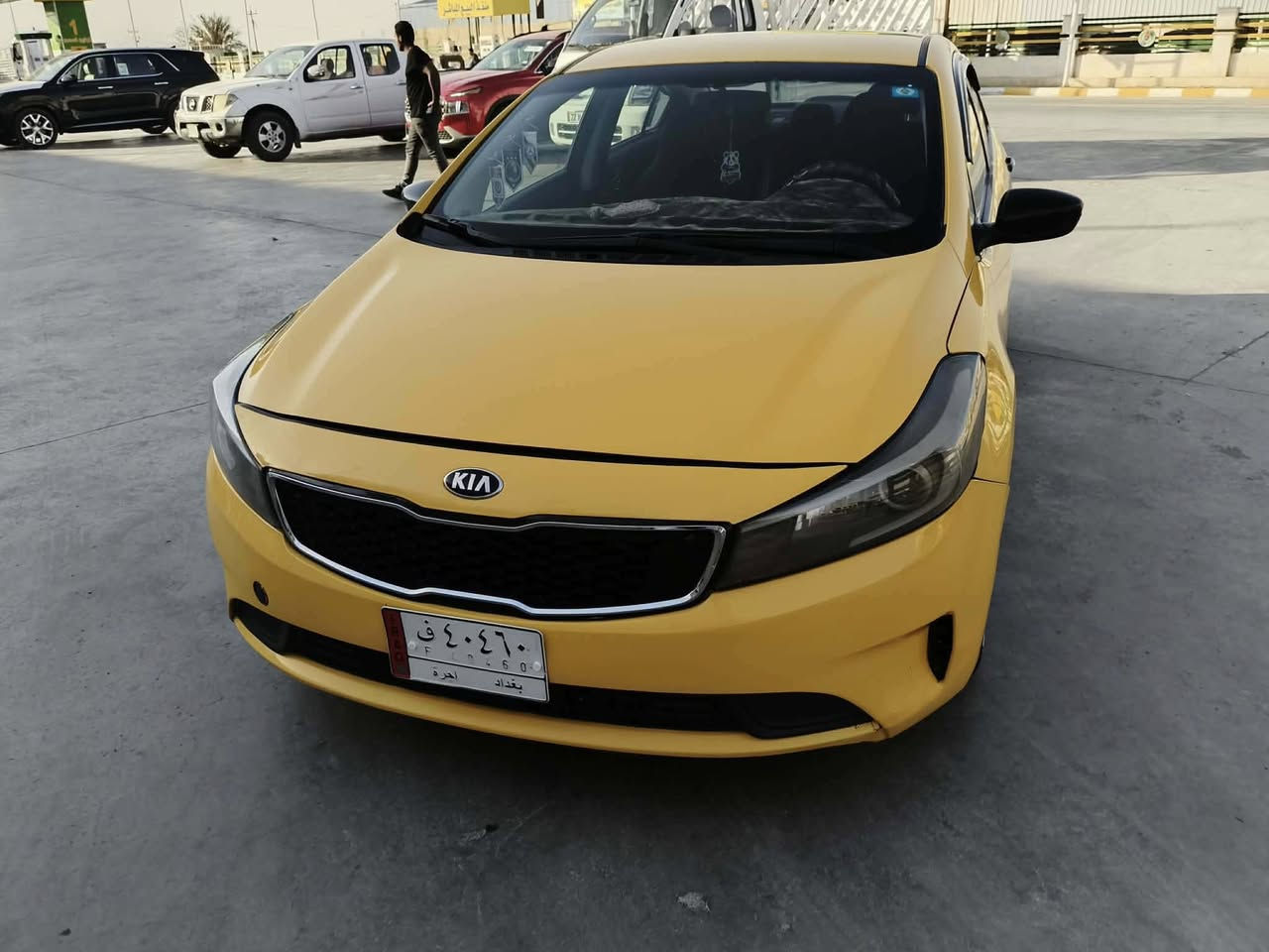 السلام عليكم
فورتي 2018
رقم بغداد 
السيارة جاهزة 
كير مكينة 
حدادية 
تريد نقص كمبريسر. 
تحويرة غاز 
مكينة 2000
السعر 117
الاستفسار الاتصال ***********
